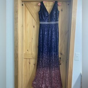 Sequin formal dress/gown